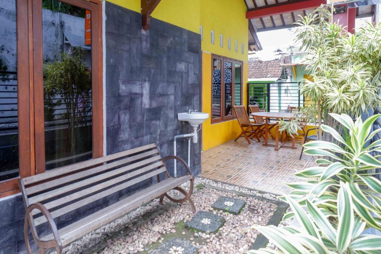 Koolkost Syariah Near Malioboro Area Vandrarhem Yogyakarta Exteriör bild